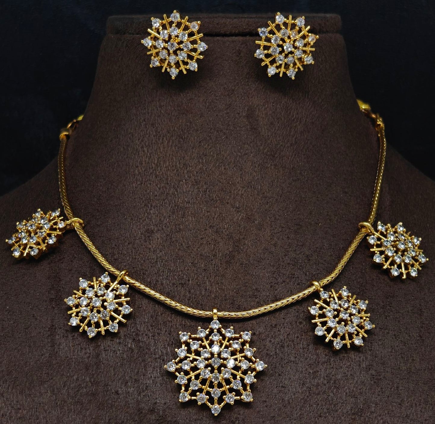 Floral Minimal Necklace