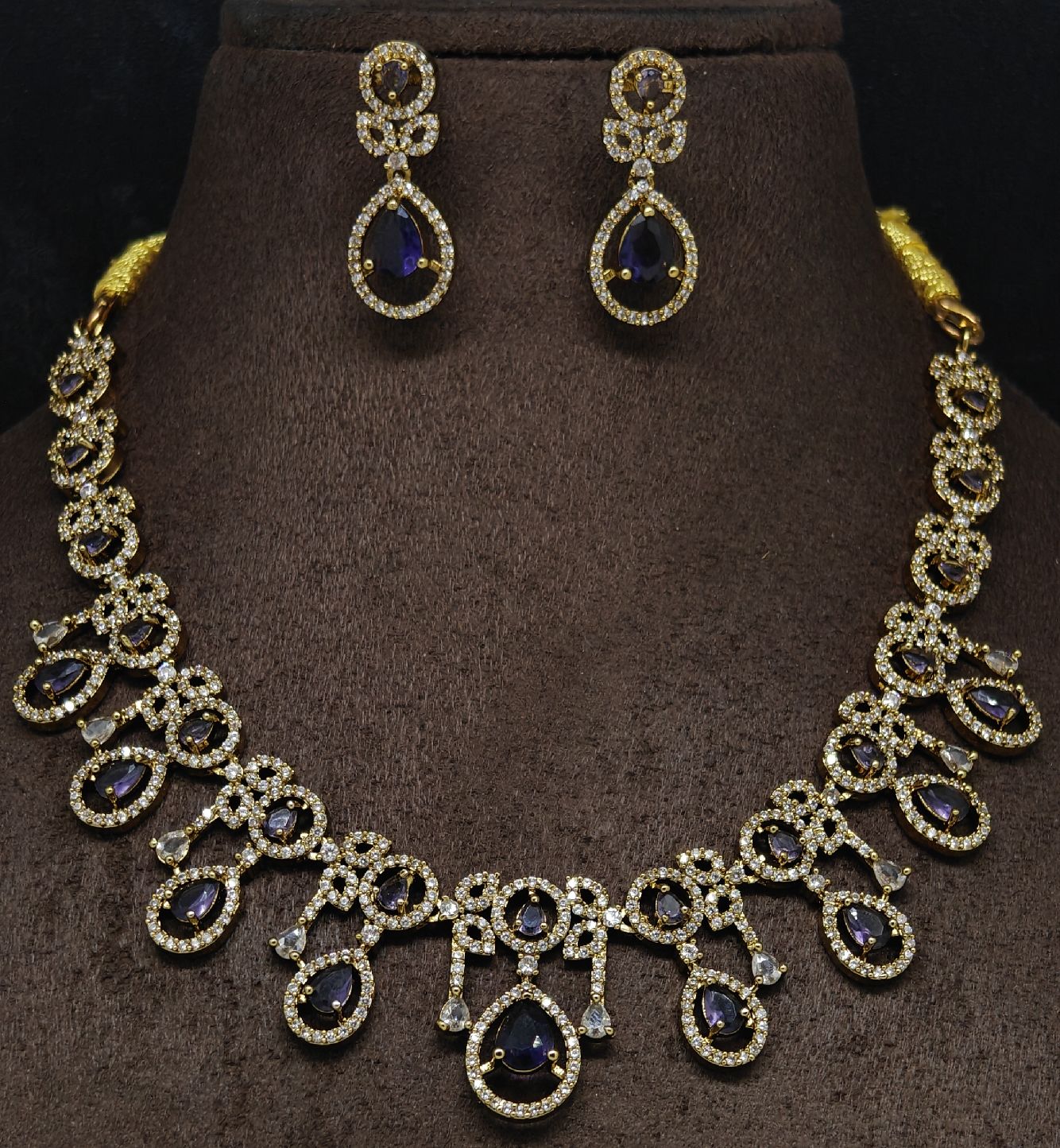 Raindrop Diamond Set