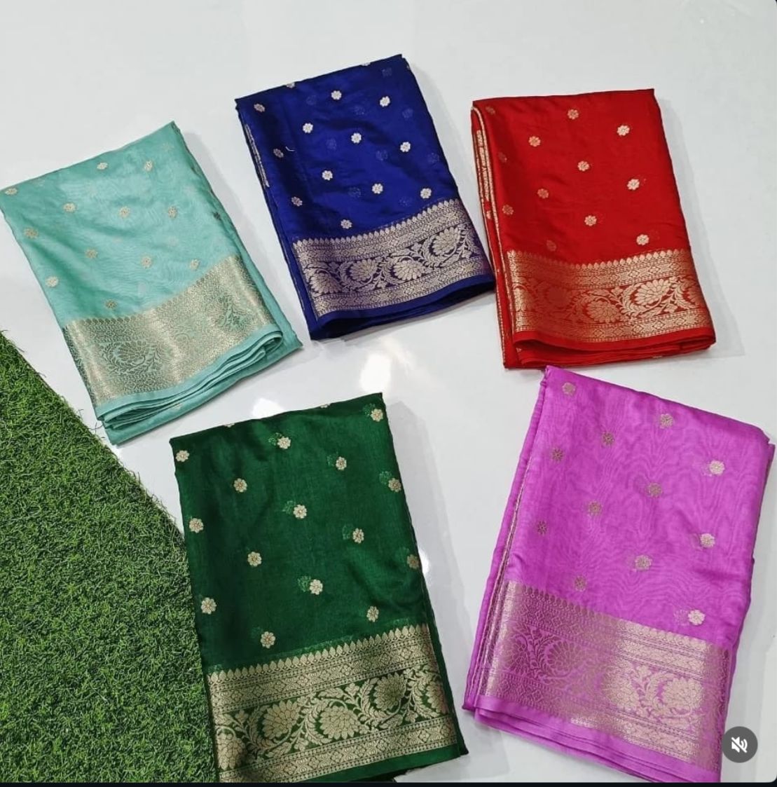 Banarsi semi kataan Soft silk saree