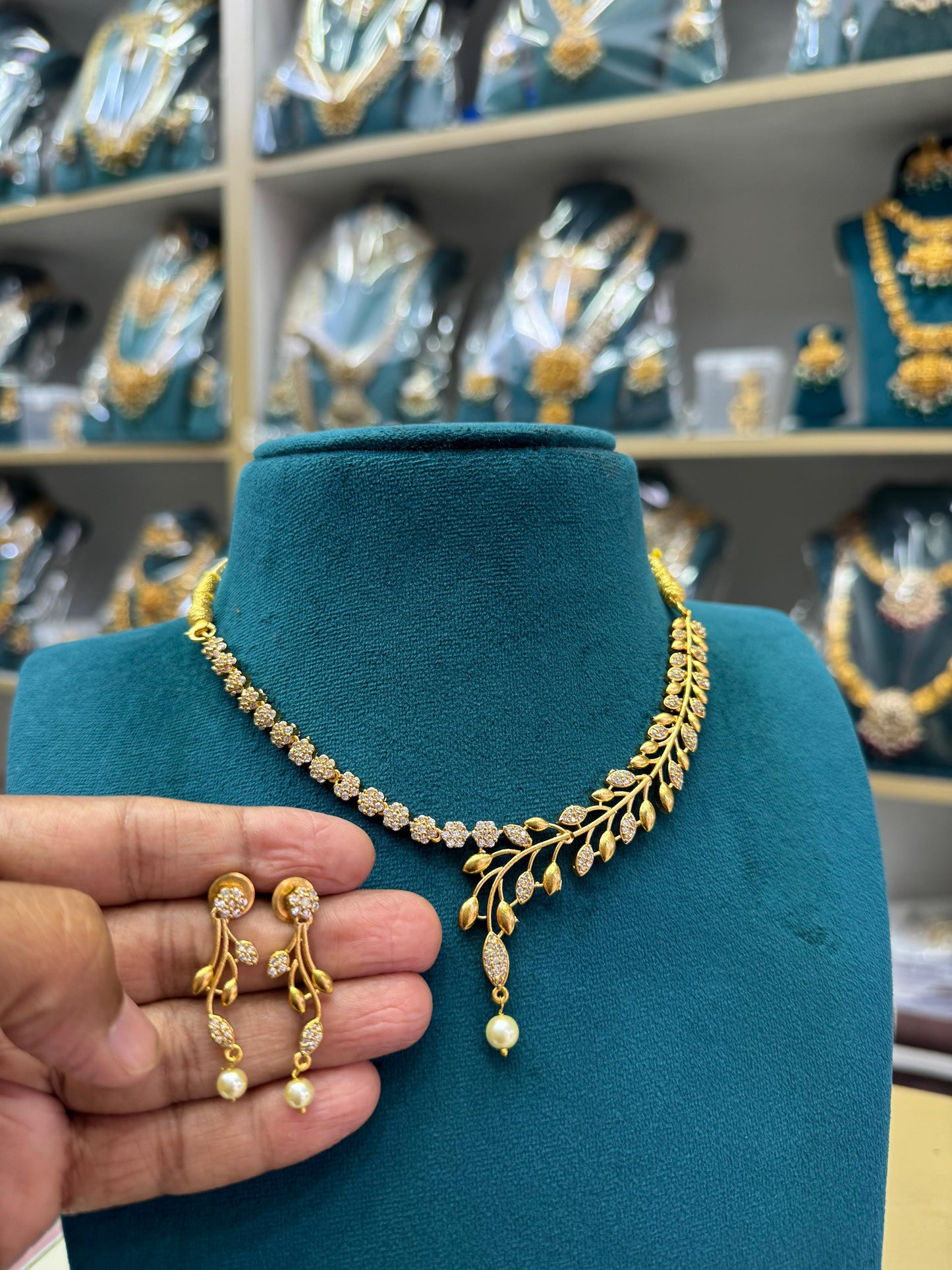 Contemporary Leaf Necklace