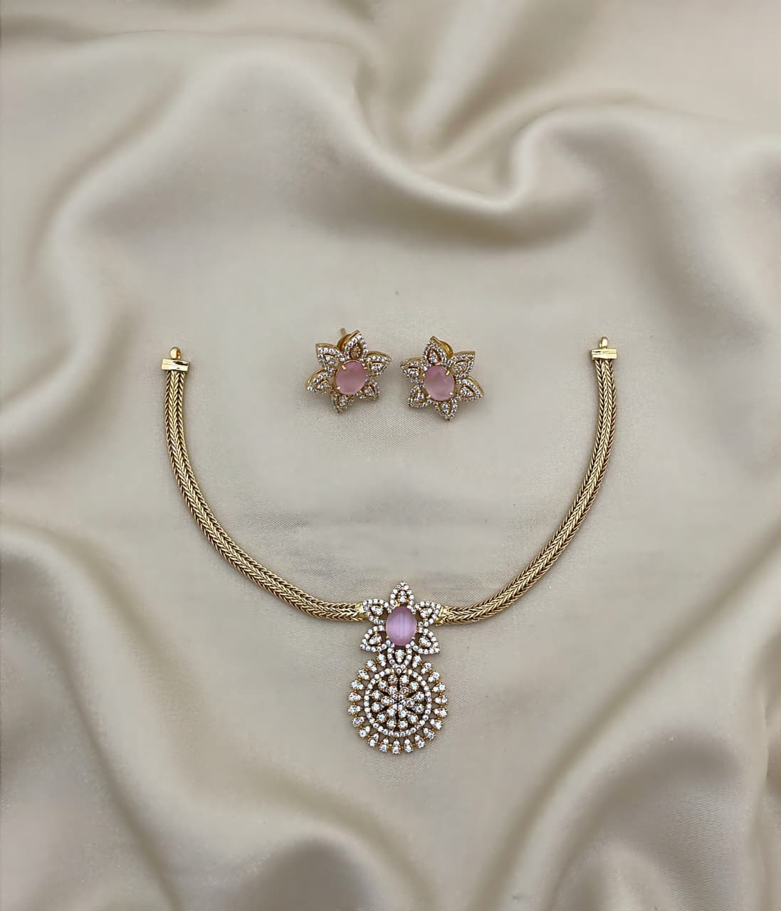 Minimal Naan Cz Necklace