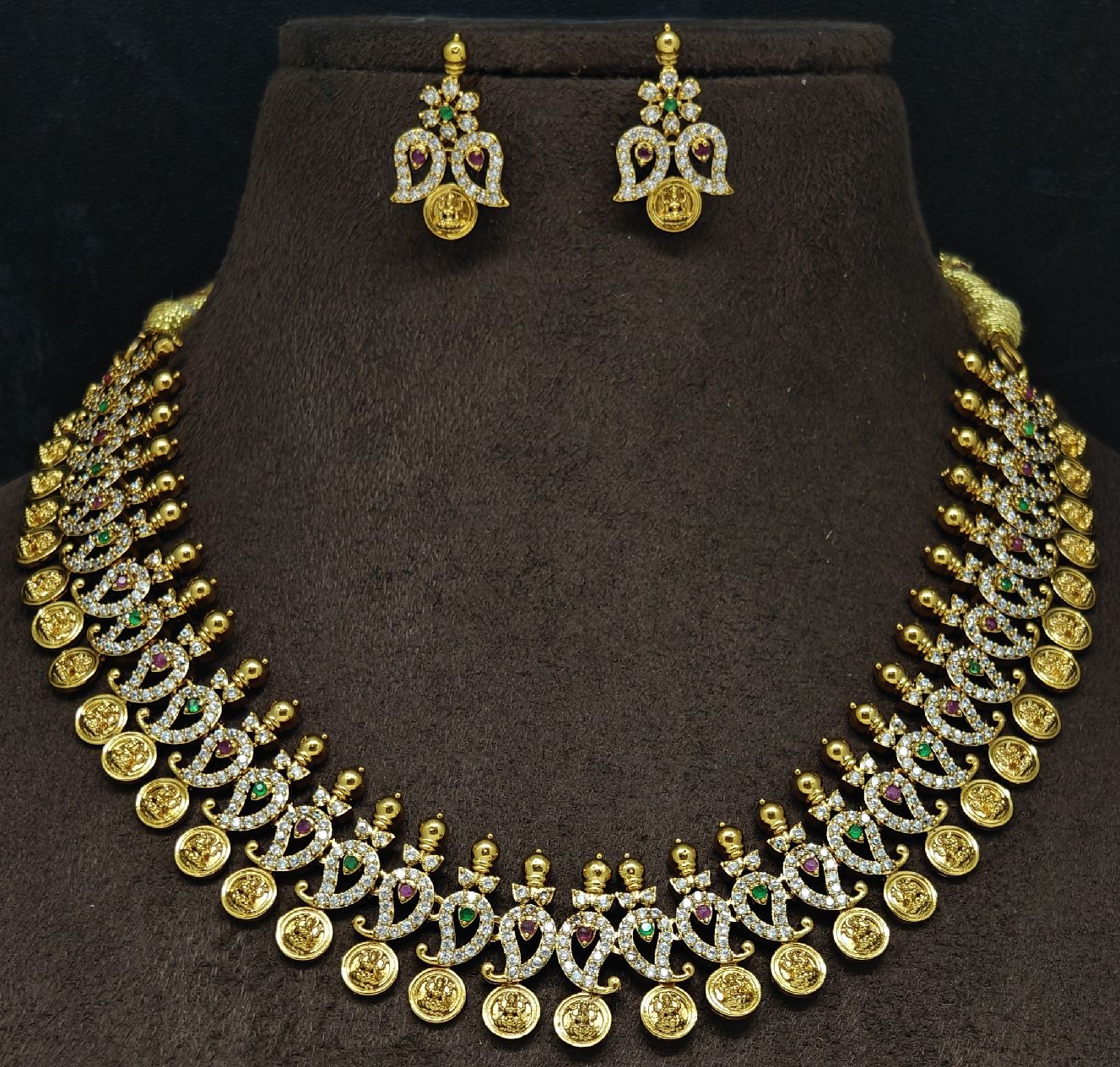 Short Mango Kasu Necklace