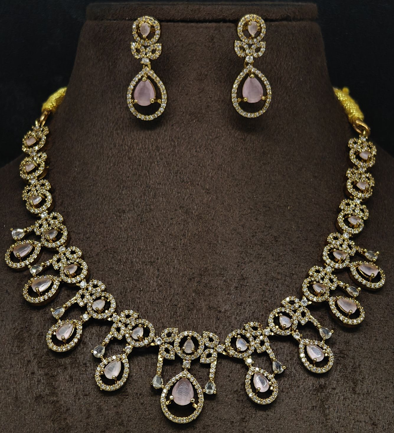 Raindrop Diamond Set