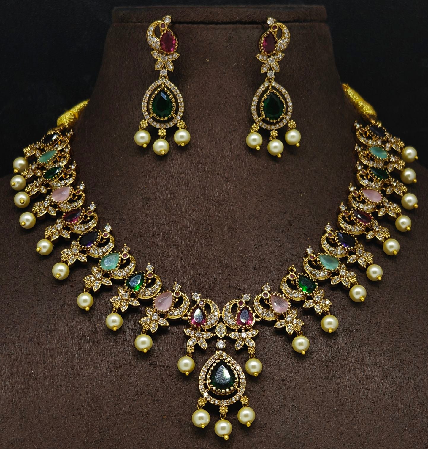 Peacock short necklace