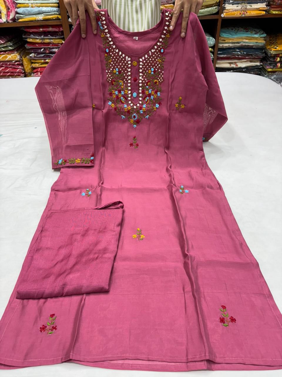 Premium Mul Chanderi Kurthiset