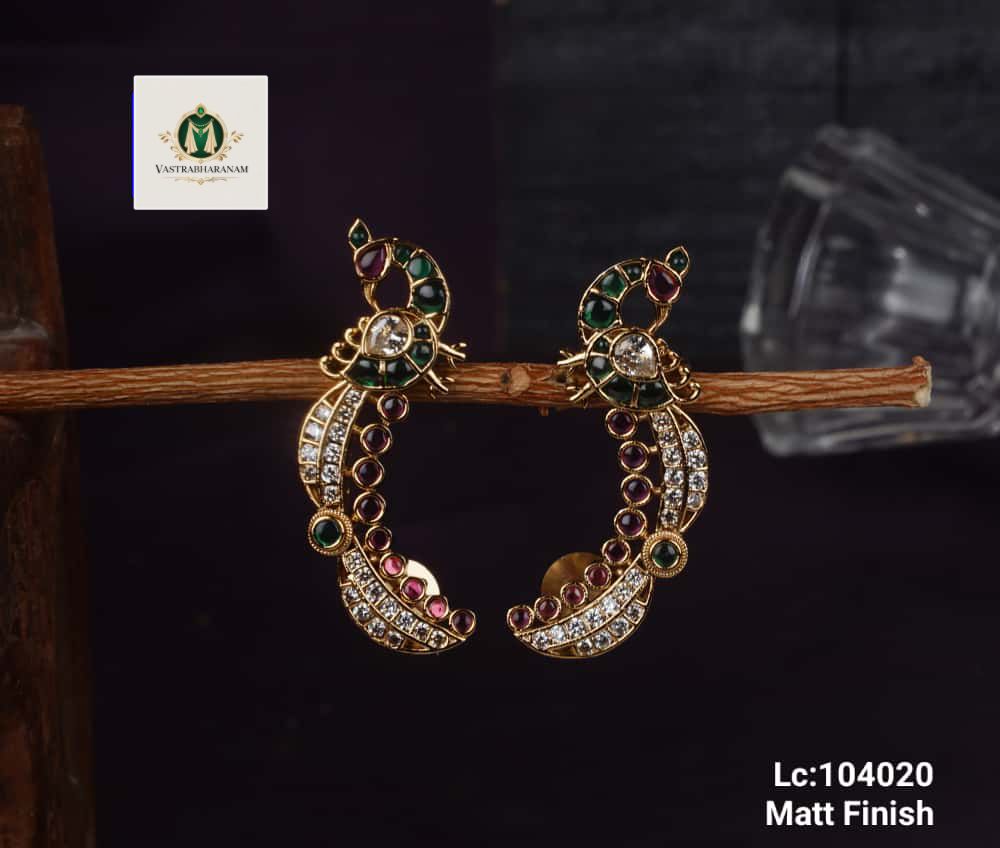 Beautiful Peacock Short Earclimber