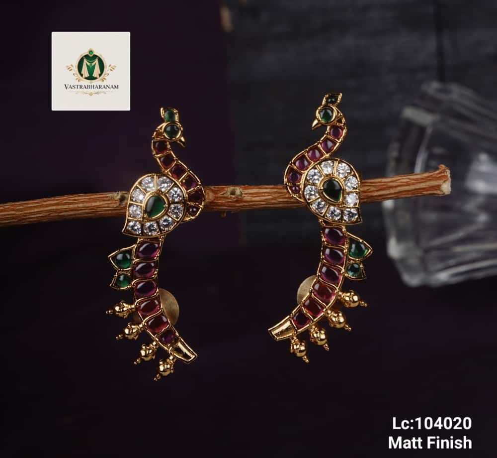 Beautiful Peacock Short Earclimber