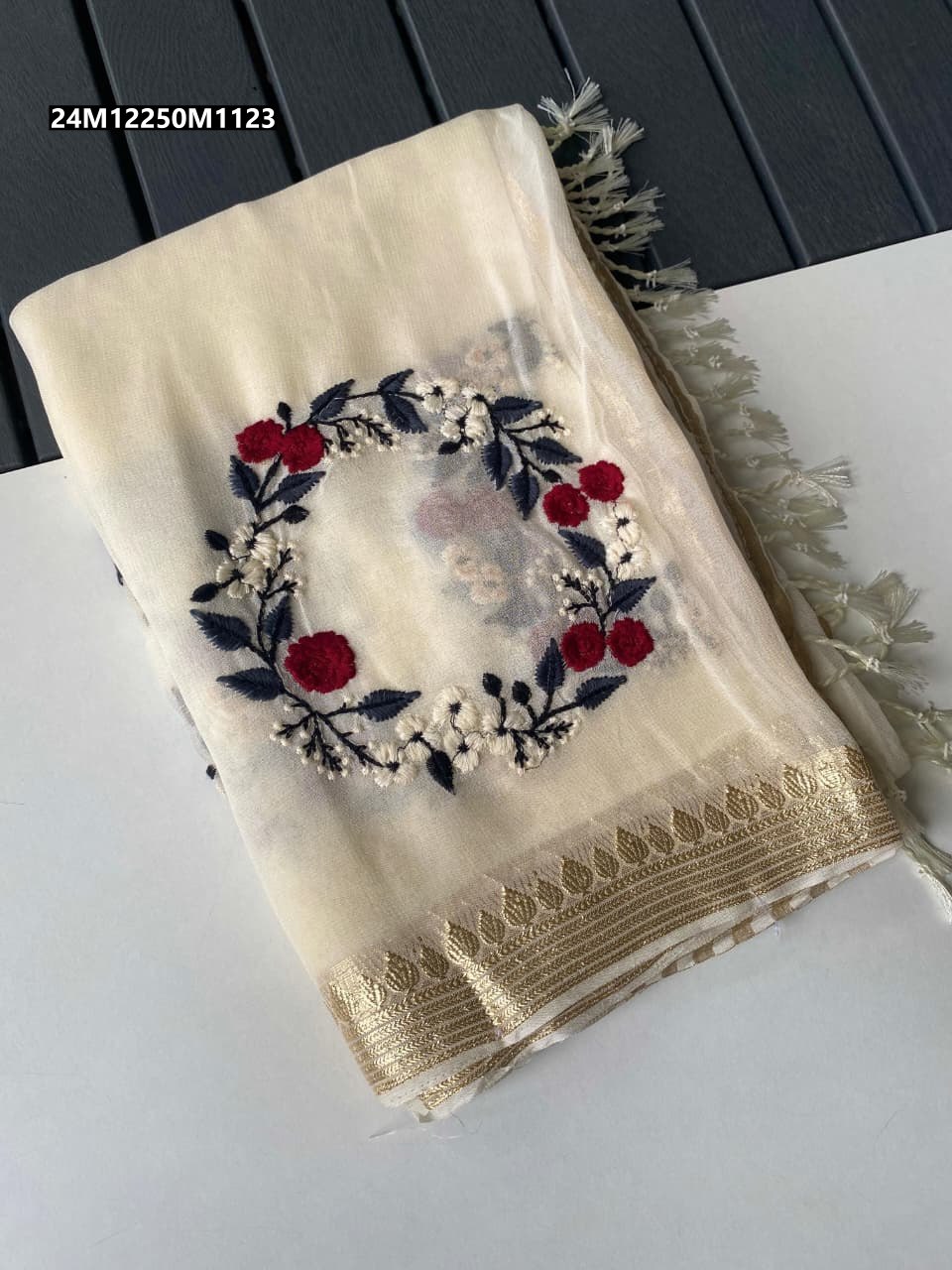 Viscose Georgette Embroidered Saree