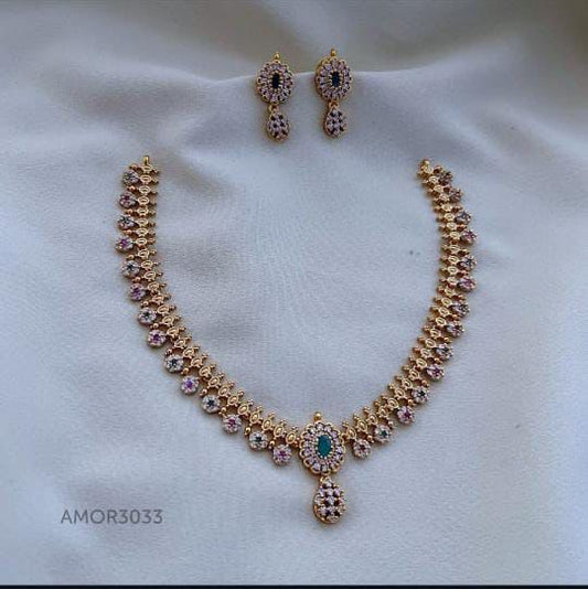 Minimal Gold Finish Necklace