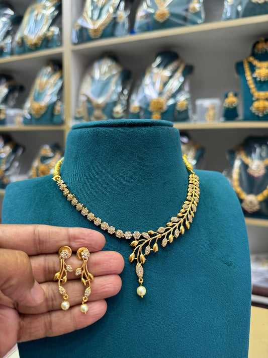 Contemporary Leaf Necklace