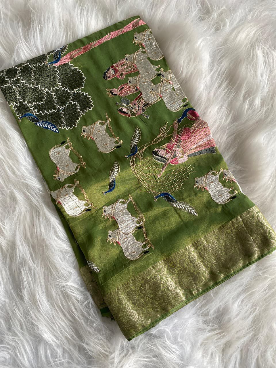 Premium zari tissue concept saree