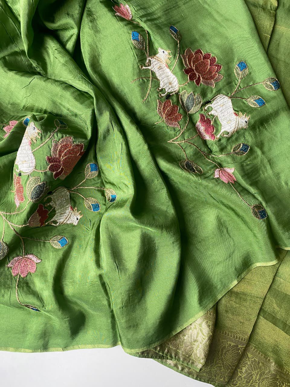 Premium zari tissue concept saree