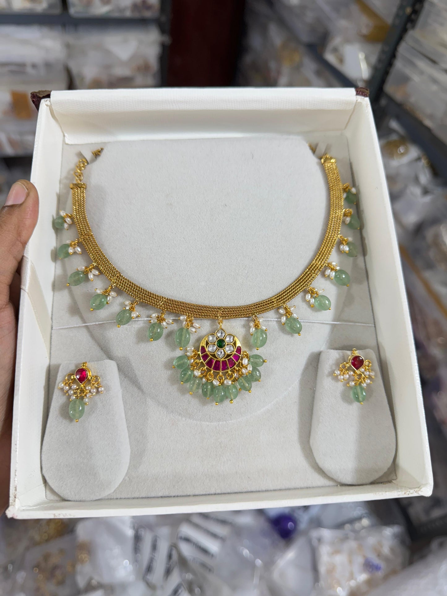 Minimal Statement jadau Locket Set