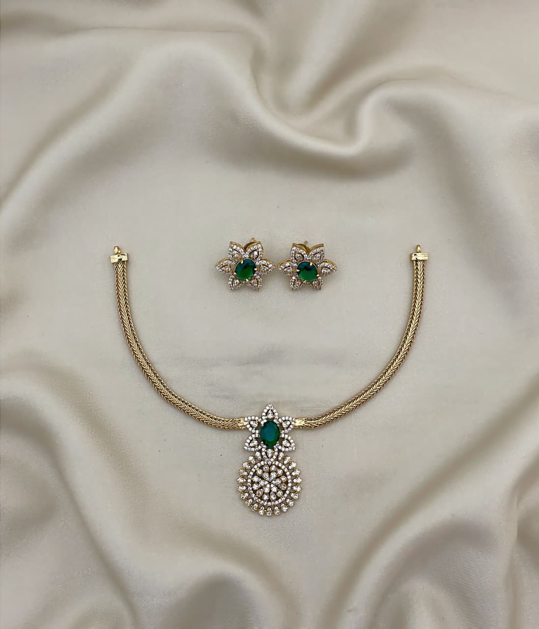 Minimal Naan Cz Necklace