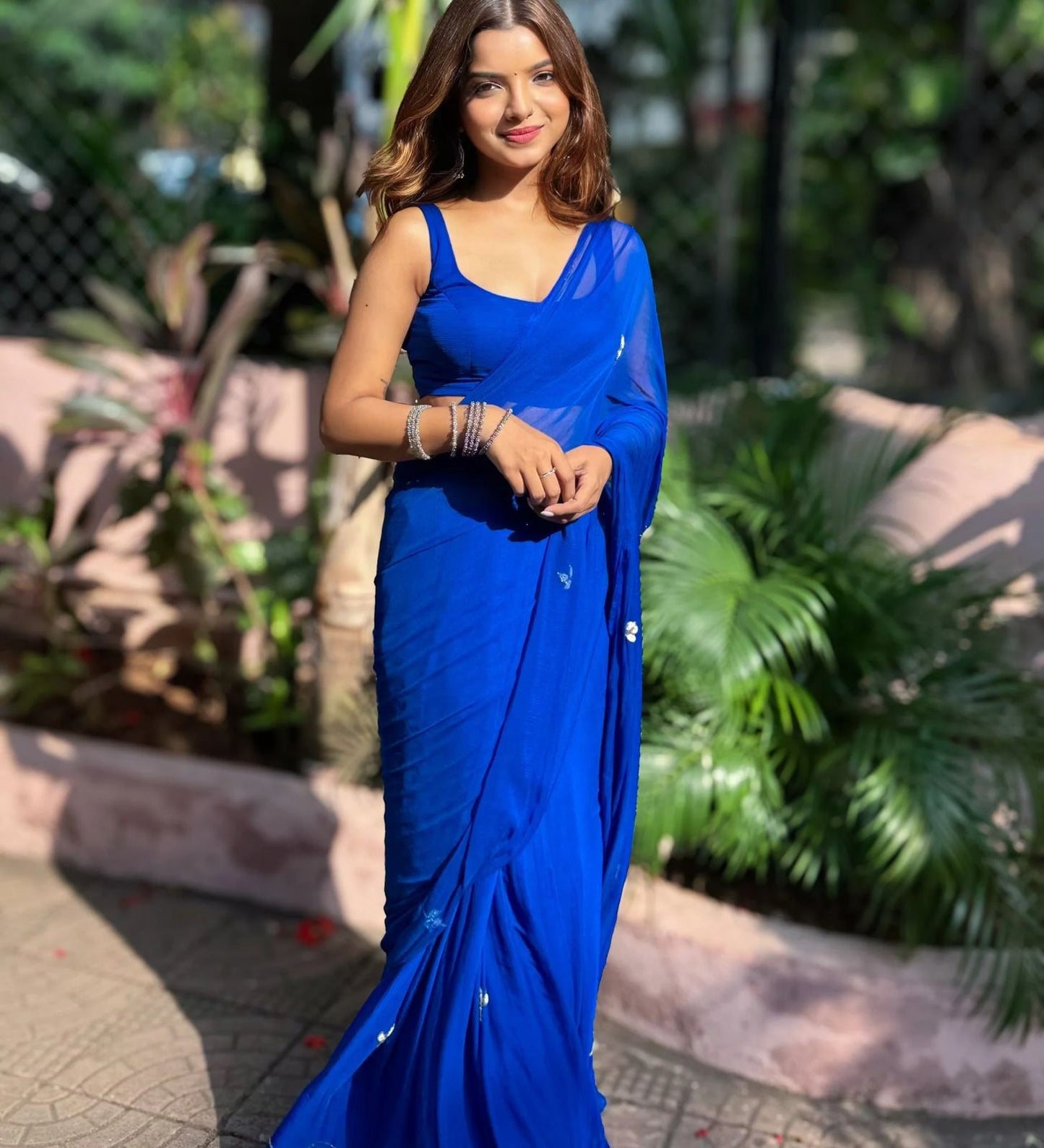 HANDWORK LEAF CUT DANA SILVER BORDER DINNER SAREE