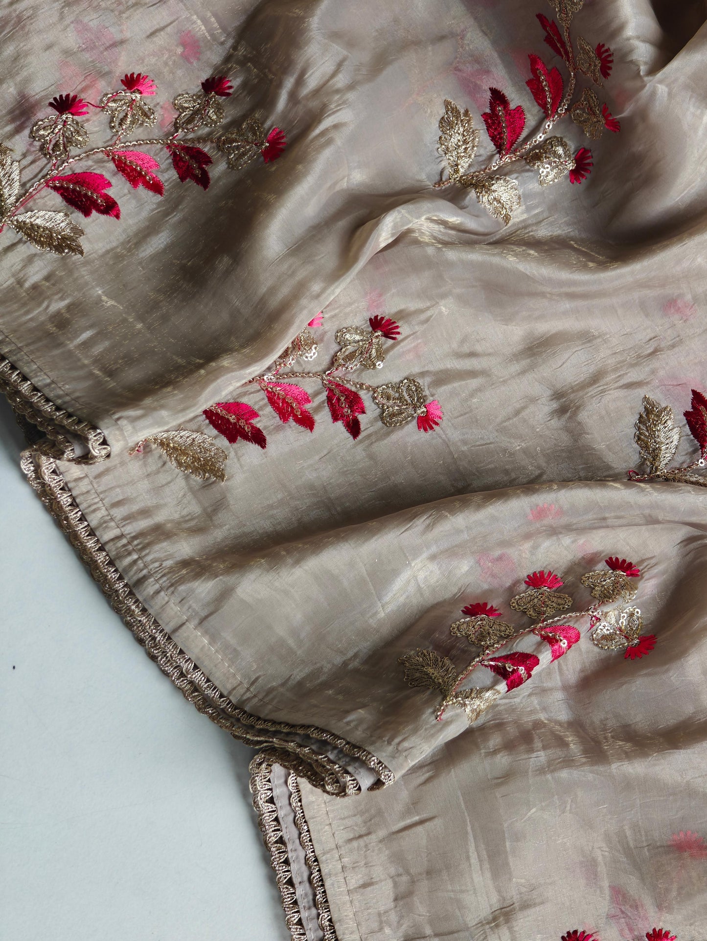 soft  glass tissue saree