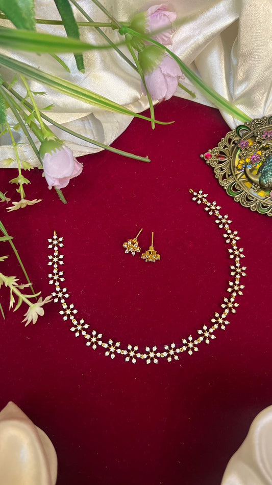 floral diamond-style necklace Short