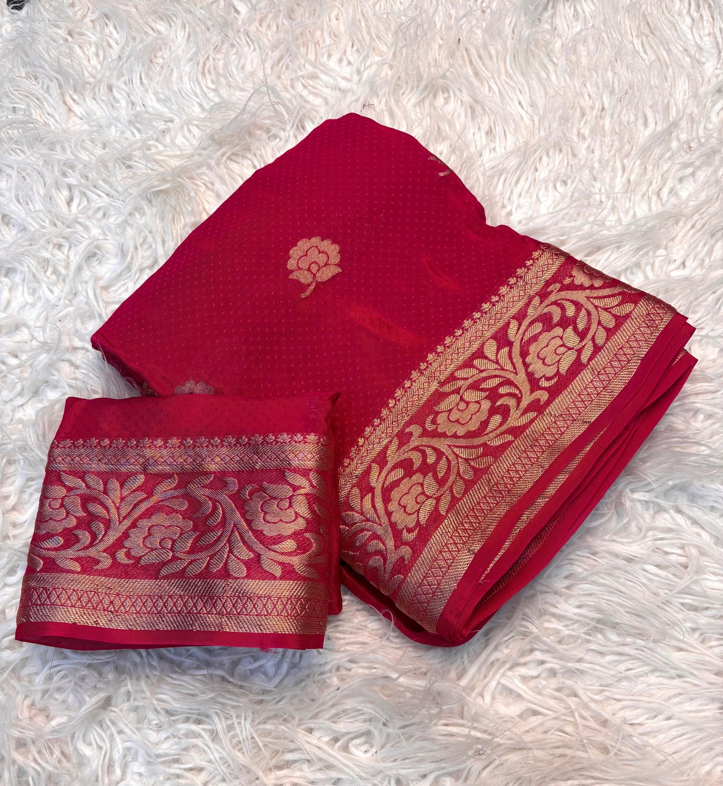 Pure Viscose Crepe Silk Floral Saree