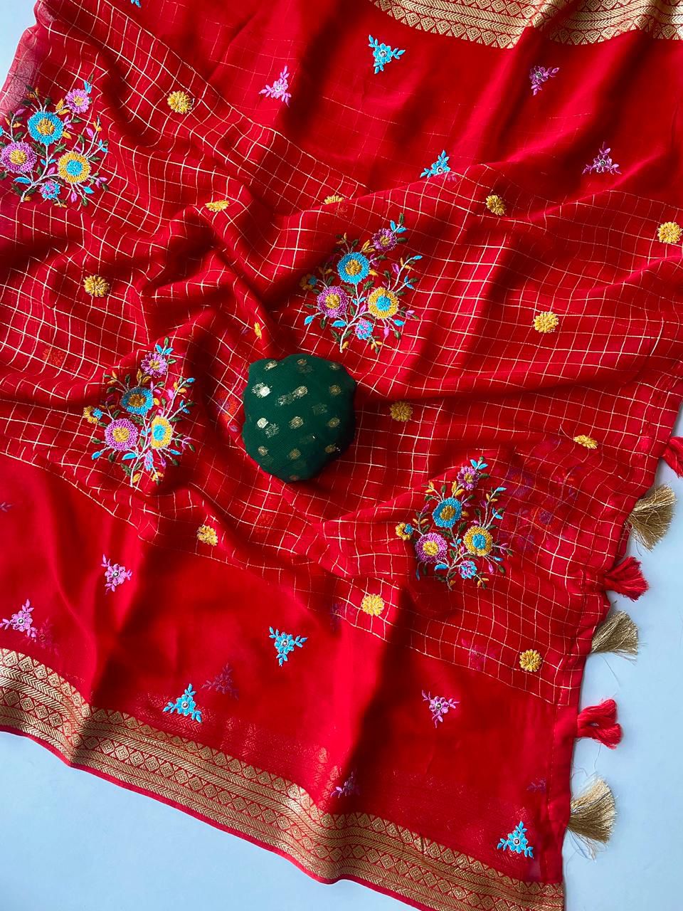 Pure Georgette  floral checks saree