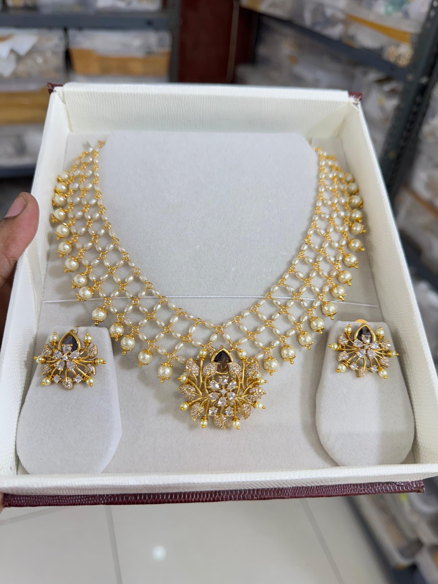 Beautiful Allika Pearl Choker