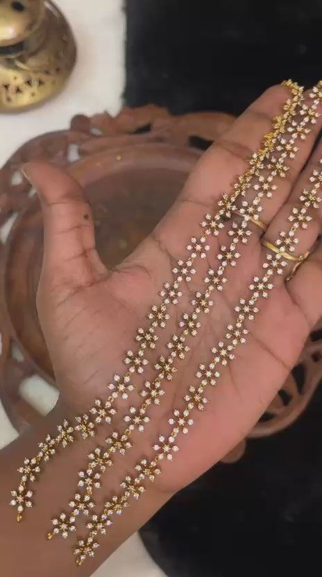 floral diamond-style necklace Long